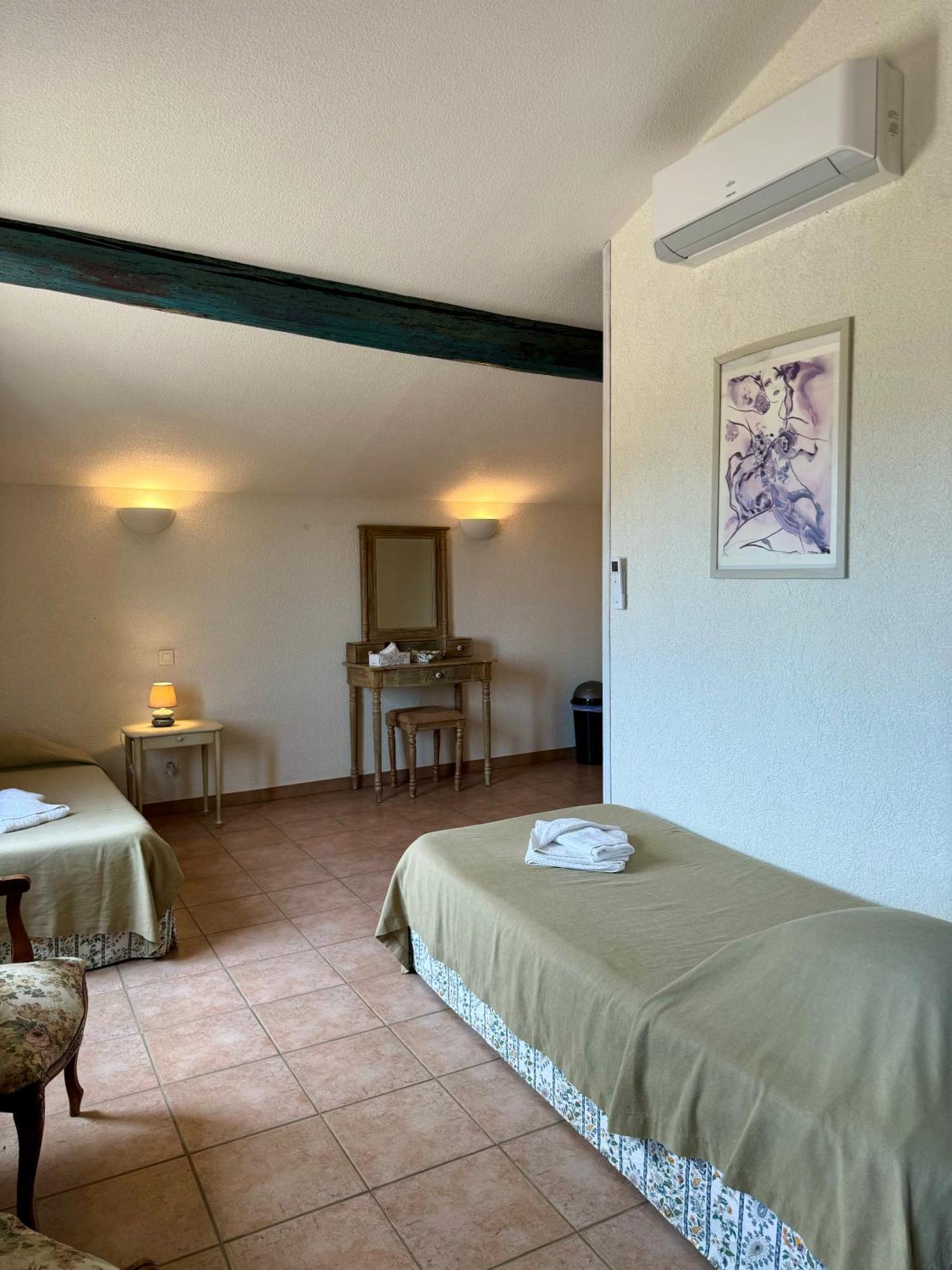 Mas Du Grand Peloux Hotel Port-Saint-Louis-du-Rhone Luaran gambar